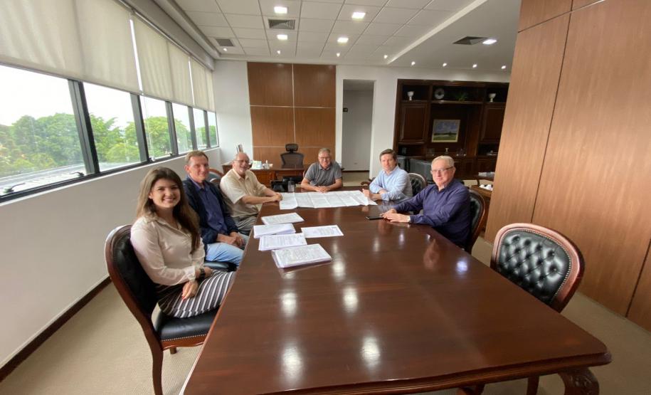 Parceria com o Governo do Estado do Paraná/Cohapar e prefeitura de Rio Negro