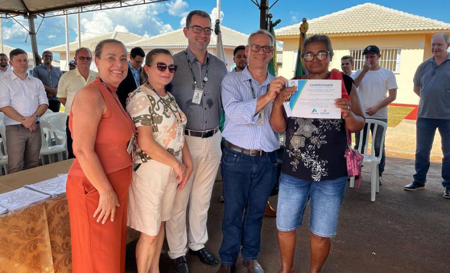 Estado ajuda no valor de entrada e 63 famílias de Terra Rica compram imóvel próprio