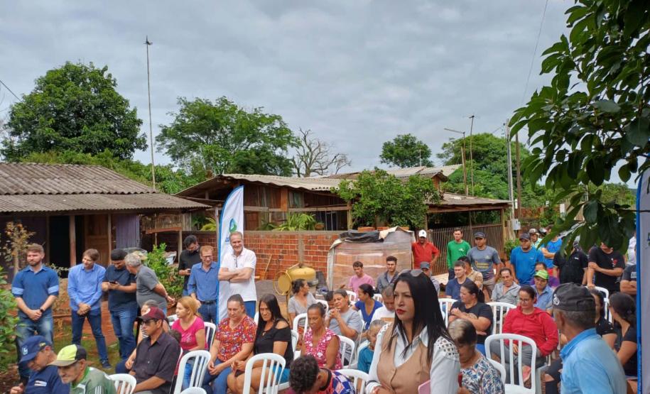 Cohapar entrega 76 matrículas de regularização fundiária para famílias de Cascavel