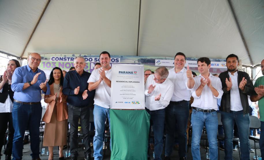 Governador entrega condomínio residencial para 103 famílias em Loanda