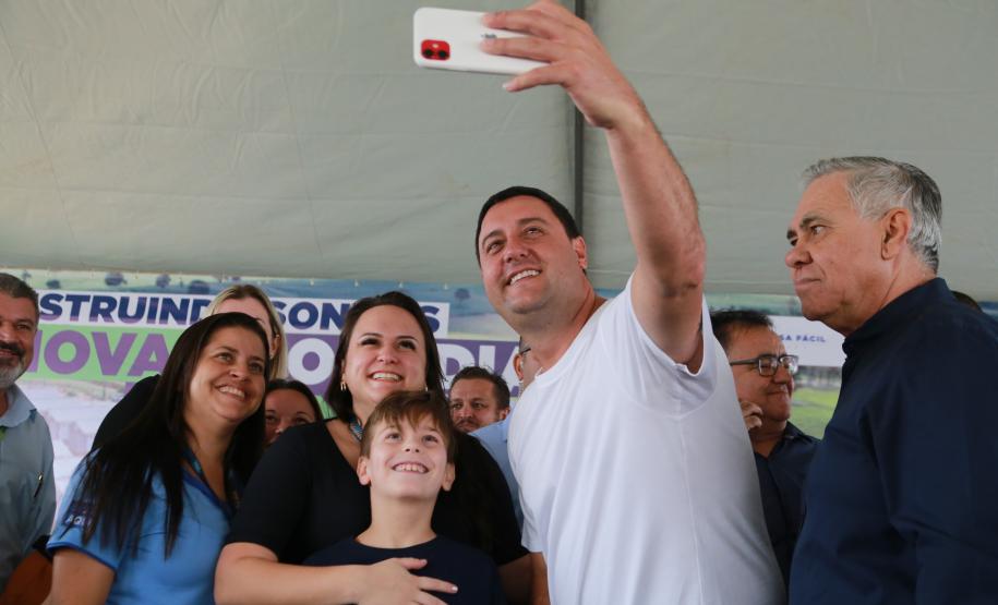 Governador entrega condomínio residencial para 103 famílias em Loanda