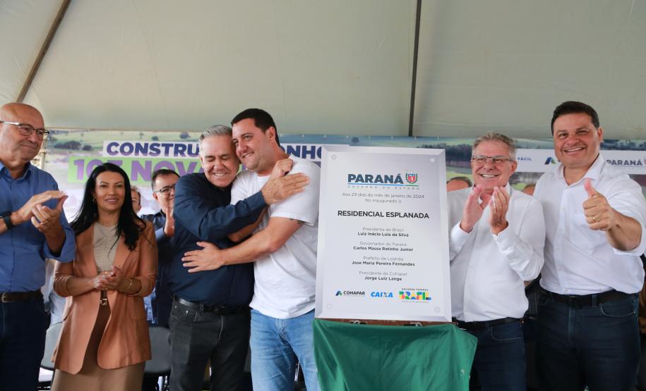 Governador entrega condomínio residencial para 103 famílias em Loanda