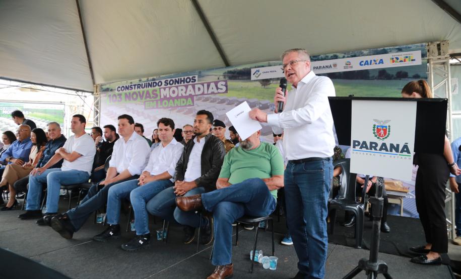 Governador entrega condomínio residencial para 103 famílias em Loanda