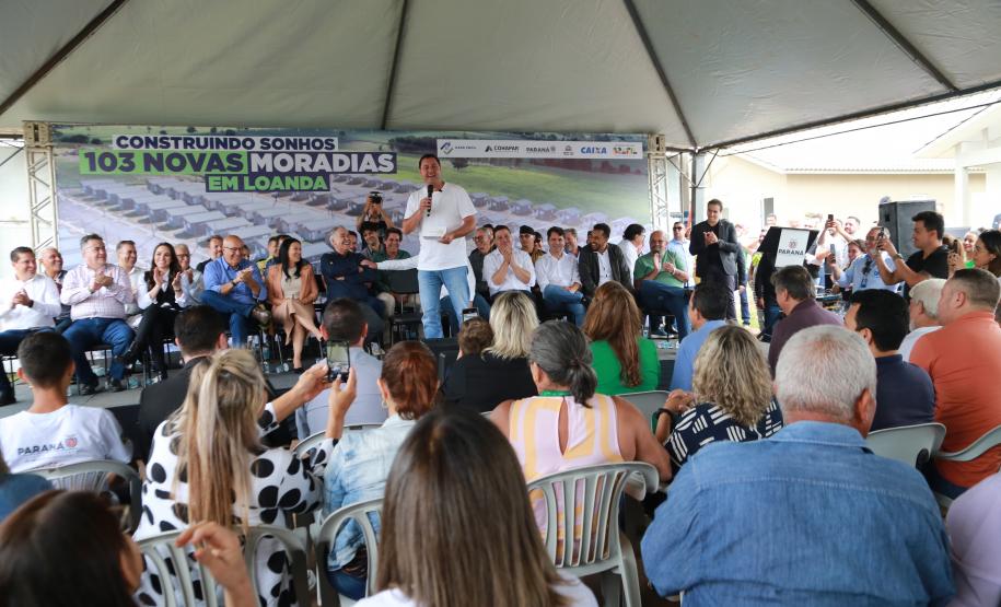 Governador entrega condomínio residencial para 103 famílias em Loanda