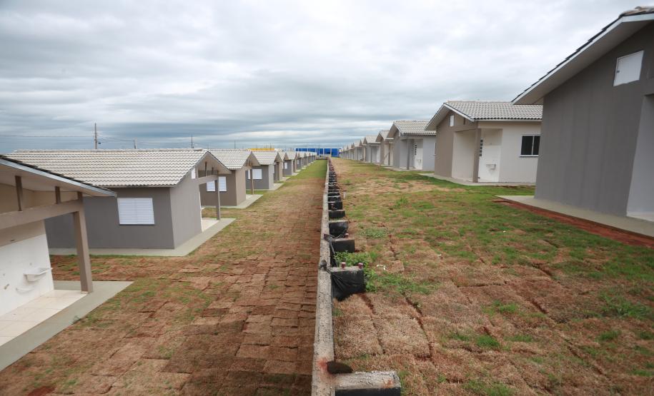 Governador entrega condomínio residencial para 103 famílias em Loanda