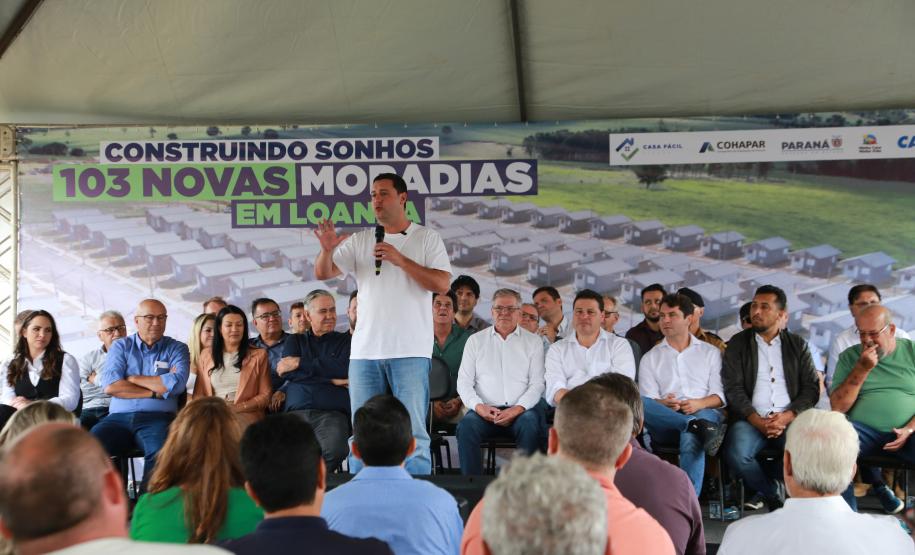 Governador entrega condomínio residencial para 103 famílias em Loanda