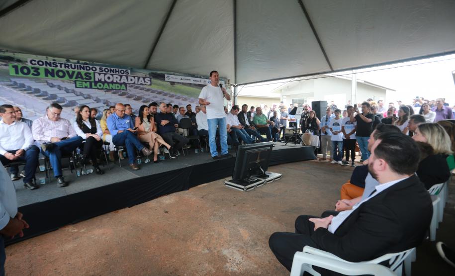 Governador entrega condomínio residencial para 103 famílias em Loanda