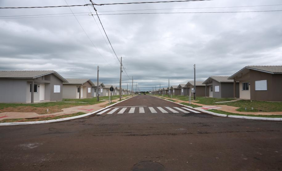 Governador entrega condomínio residencial para 103 famílias em Loanda