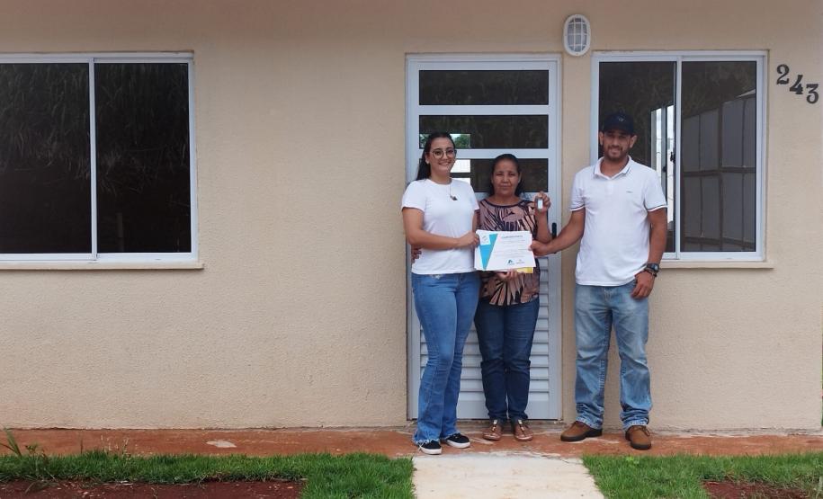 Com subsídio do Estado, 49 famílias recebem as chaves da casa própria em Novo Itacolomi