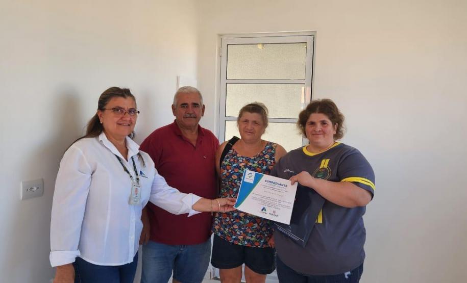 Em Primeiro de Maio, 17 famílias recebem recursos do Casa Fácil e conquistam a casa própria