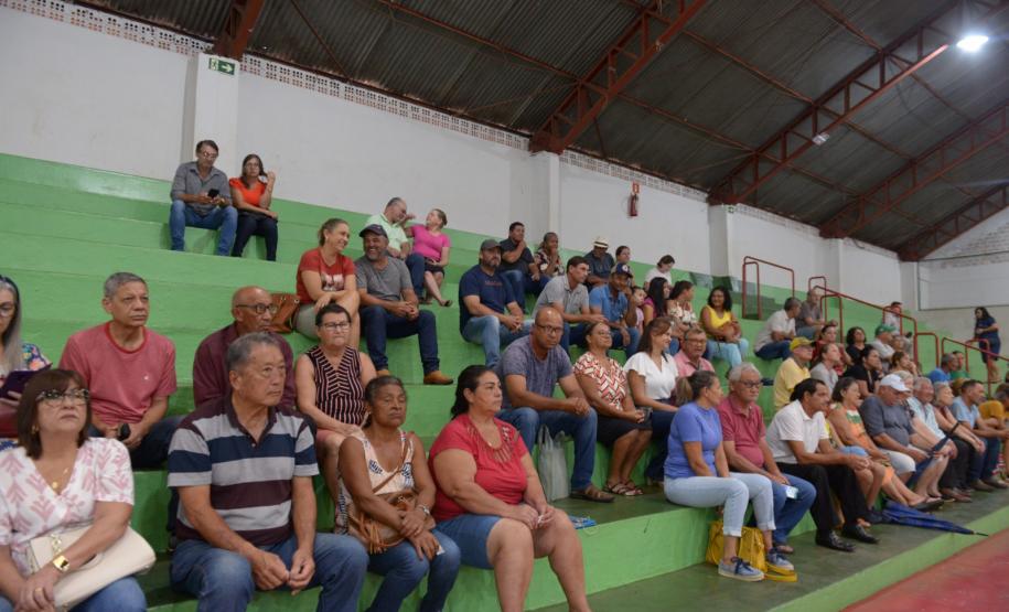 Programa da Cohapar leva escritura a preço acessível a 93 famílias de Bandeirantes