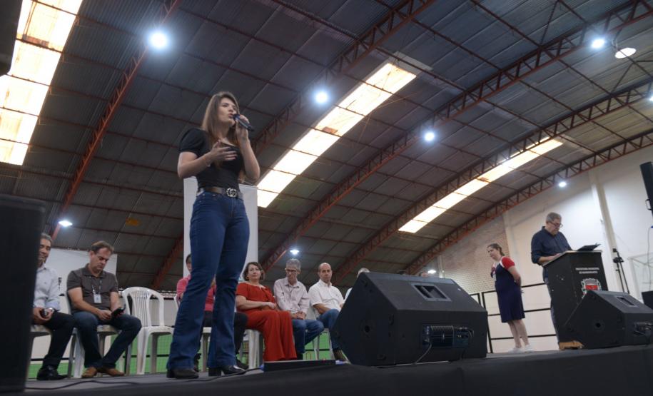 Programa da Cohapar leva escritura a preço acessível a 93 famílias de Bandeirantes