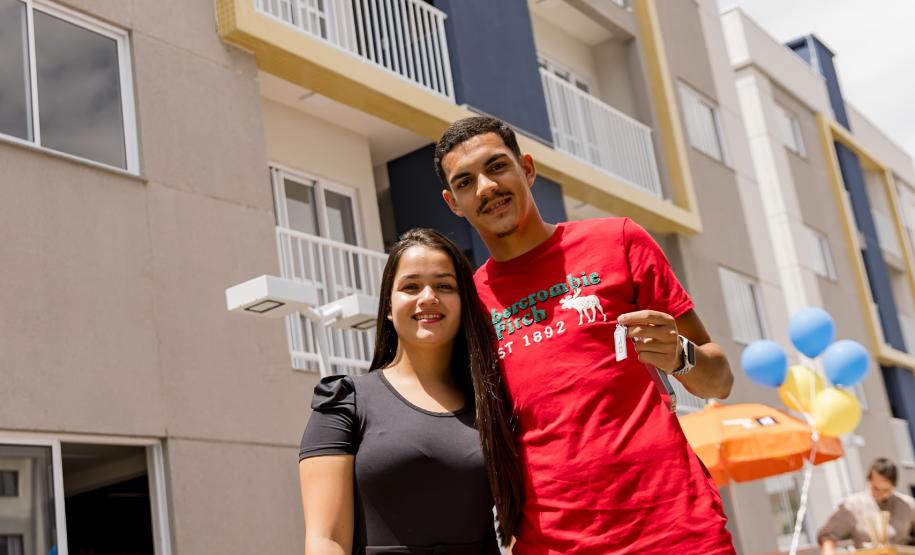 Com subsídio do Estado, Residencial Azzurra é entregue e beneficia 79 famílias em Pinhais