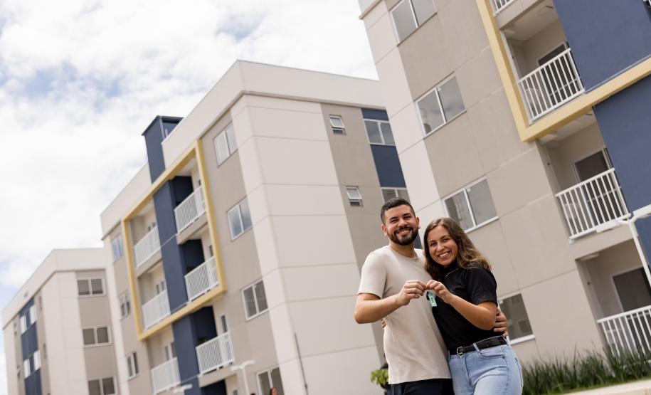 Com subsídio do Estado, Residencial Azzurra é entregue e beneficia 79 famílias em Pinhais