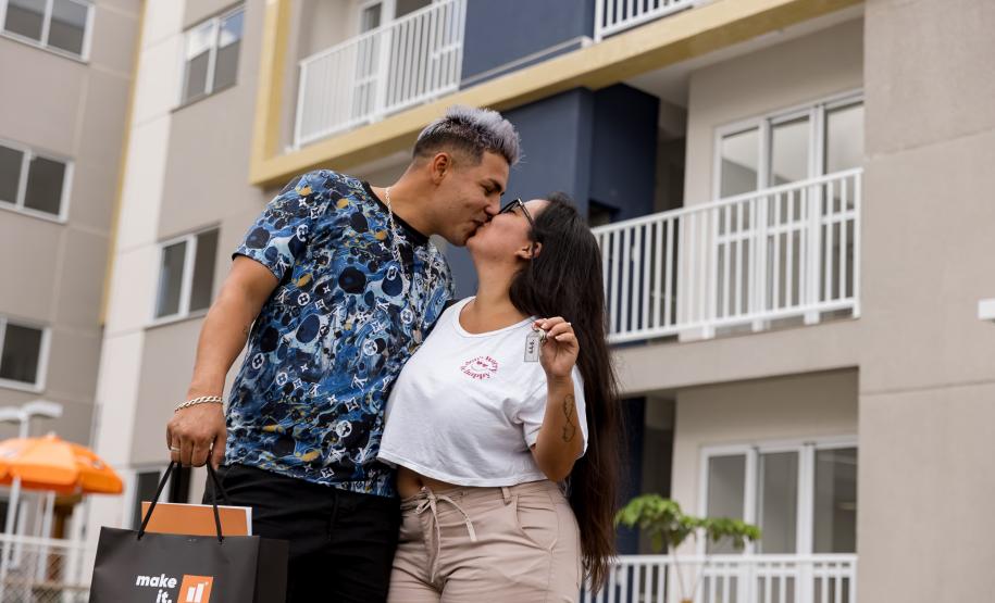 Com subsídio do Estado, Residencial Azzurra é entregue e beneficia 79 famílias em Pinhais