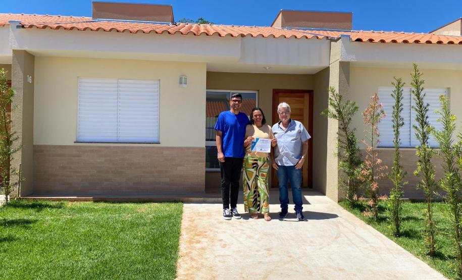 Com 270 mil em recursos estaduais, Cohapar viabiliza moradias para famílias de Santo Antônio da Platina