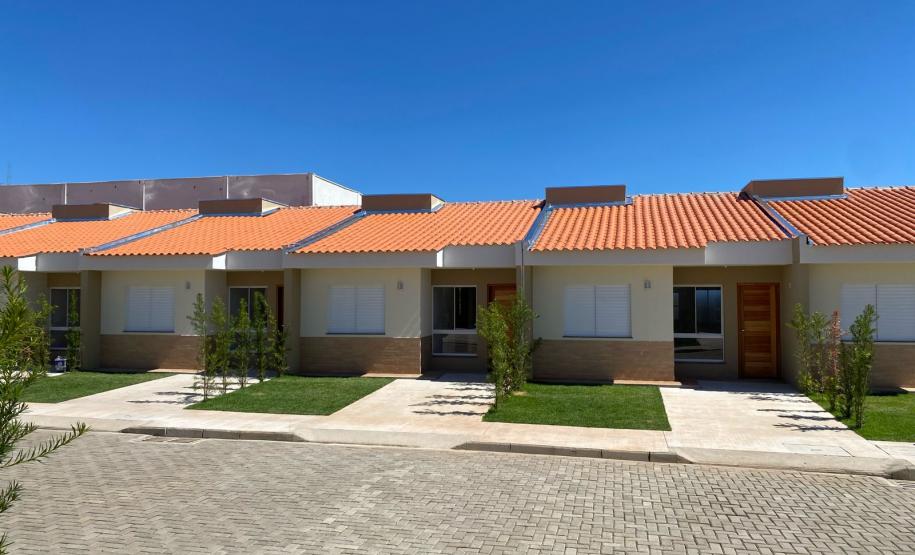 Com 270 mil em recursos estaduais, Cohapar viabiliza moradias para famílias de Santo Antônio da Platina