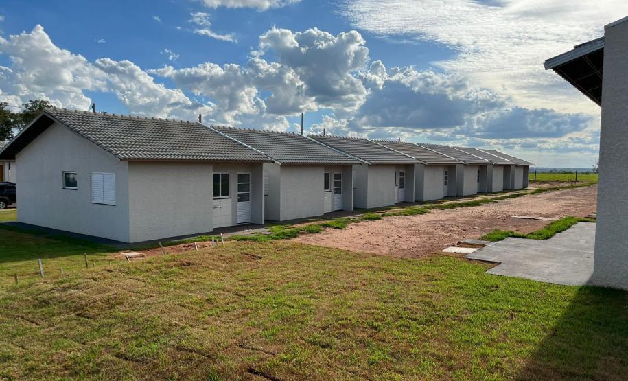 Entregas no norte e noroeste do Estado beneficiam 237 famílias parananenses através do Casa Fácil