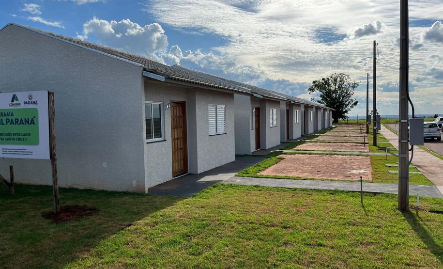Entregas no norte e noroeste do Estado beneficiam 237 famílias parananenses através do Casa Fácil