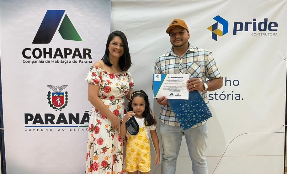 Entregas no norte e noroeste do Estado beneficiam 237 famílias parananenses através do Casa Fácil