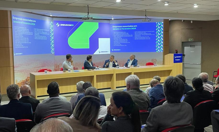 Cohapar apresenta as políticas habitacionais do Governo do Estado no Sinduscon Meeting