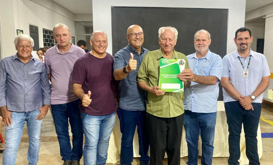 Cohapar entrega 58 matrículas de regularização fundiária para famílias de Figueira