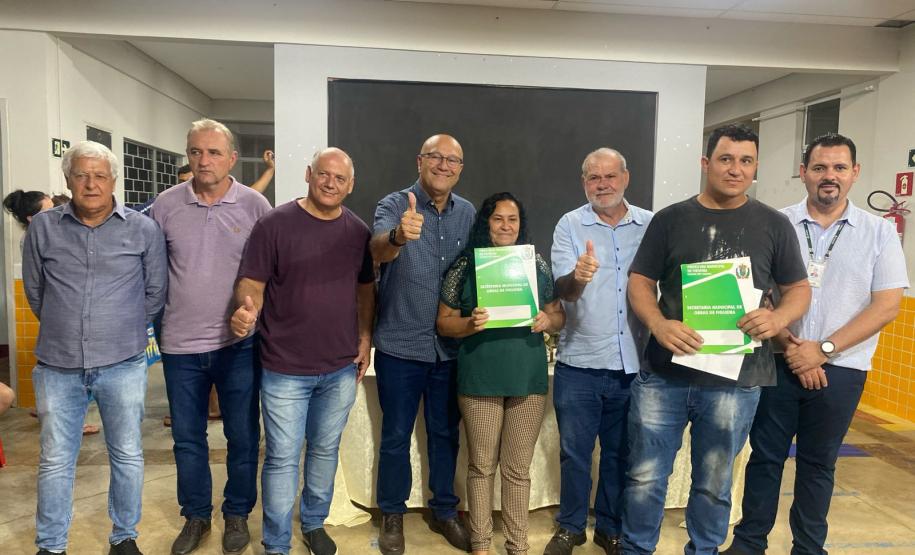 Cohapar entrega 58 matrículas de regularização fundiária para famílias de Figueira