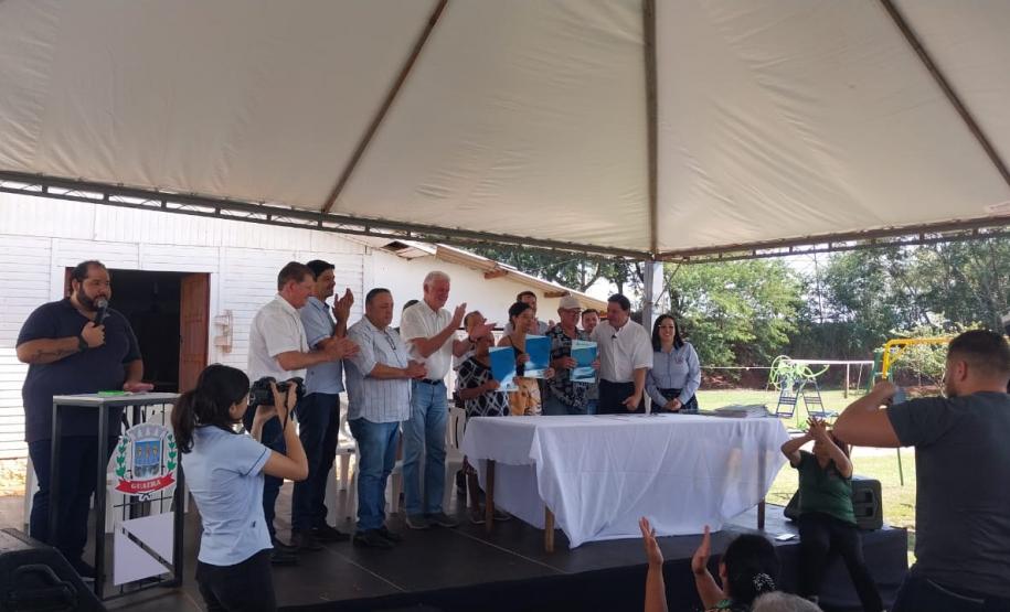 98 famílias de Guaíra regularizam posse de imóveis através do Casa Fácil