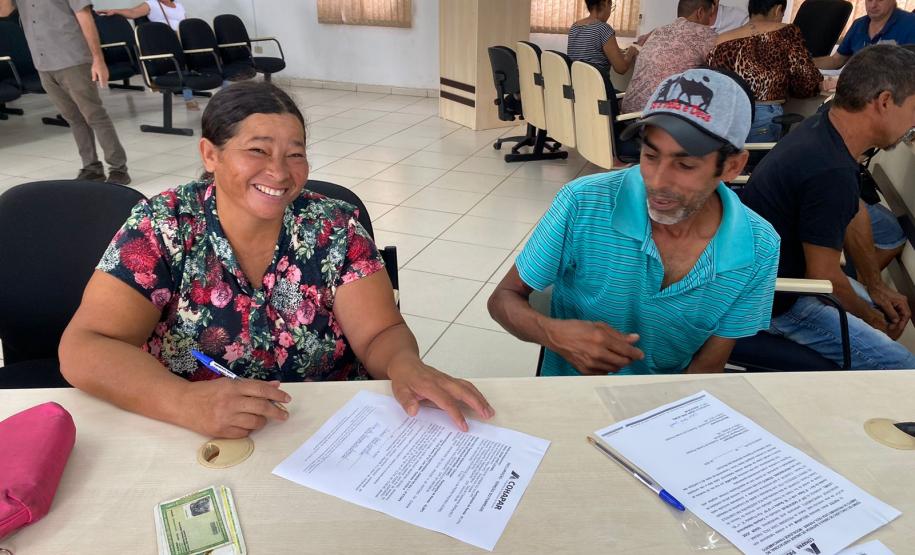 23 famílias de Jundiaí do Sul recebem as chaves da casa própria pelo Casa Fácil Paraná - Modalidade Financiamento