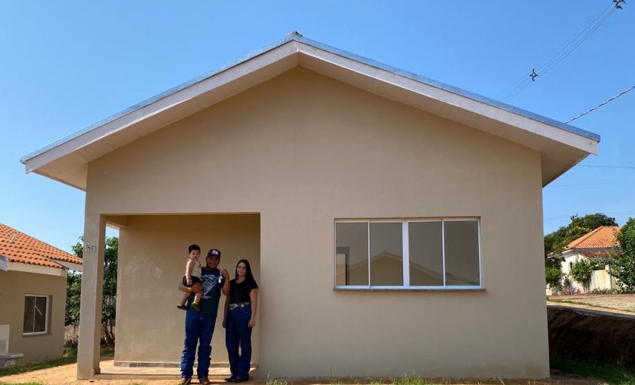 23 famílias de Jundiaí do Sul recebem as chaves da casa própria pelo Casa Fácil Paraná - Modalidade Financiamento