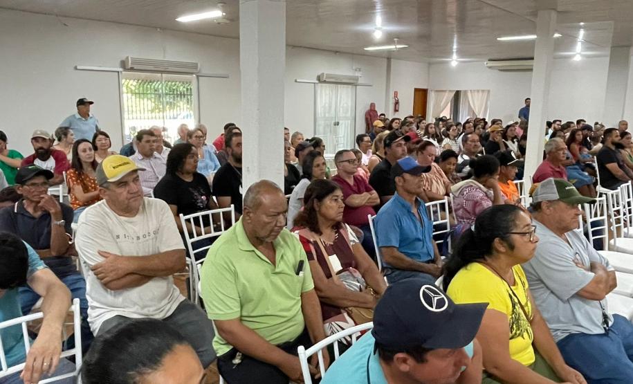 Por meio do Programa Casa Fácil, Cohapar entrega 30 casas e 45 escrituras públicas para famílias de Primeiro de Maio