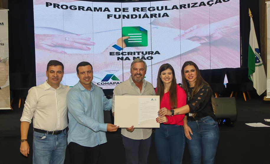 Cohapar e Casa Civil realizam eventos de adesão ao Programa Escritura na Mão junto à AMP