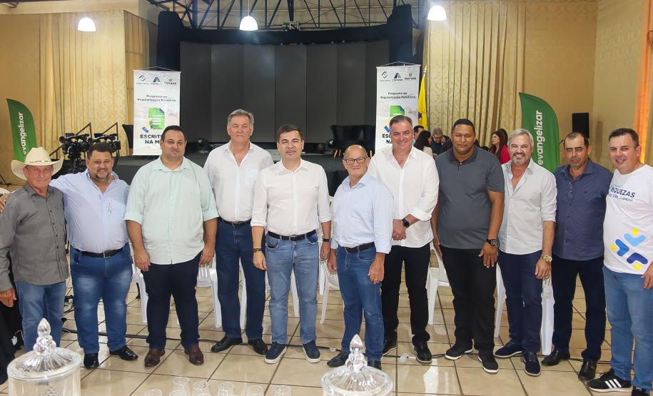 Cohapar e Casa Civil realizam eventos de adesão ao Programa Escritura na Mão junto à AMP