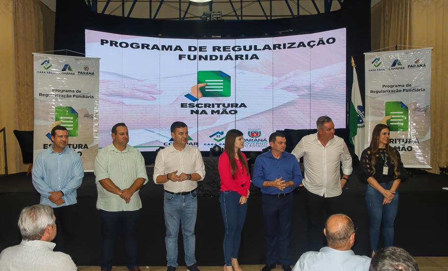 Cohapar e Casa Civil realizam eventos de adesão ao Programa Escritura na Mão junto à AMP