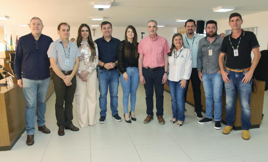 Estado realiza mais uma etapa de reuniões sobre o Programa Escritura na Mão junto à AMP