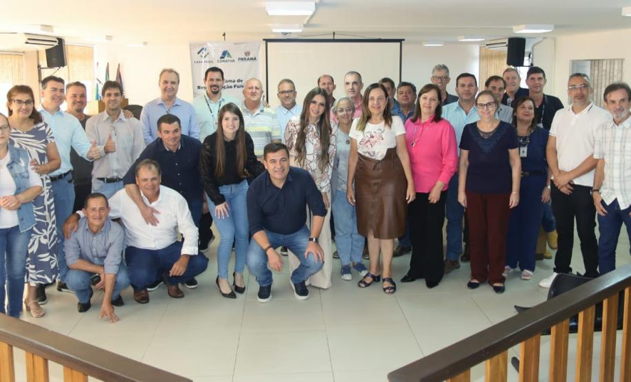 Estado realiza mais uma etapa de reuniões sobre o Programa Escritura na Mão junto à AMP