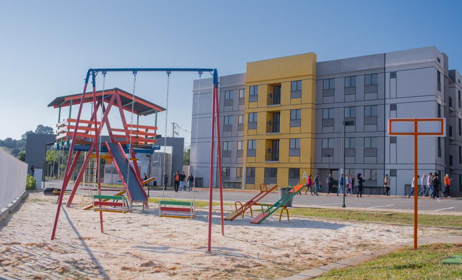 Com apoio do Estado, 144 famílias conquistam imóvel próprio em Araucária