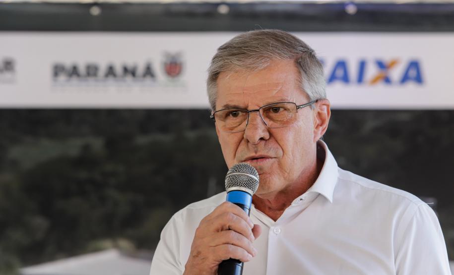 Com apoio do Estado, 200 moradores de Maringá ganham as chaves da casa própria