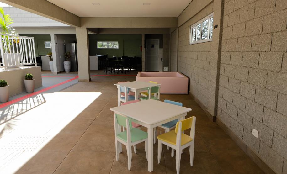 Com apoio do Estado, 200 moradores de Maringá ganham as chaves da casa própria