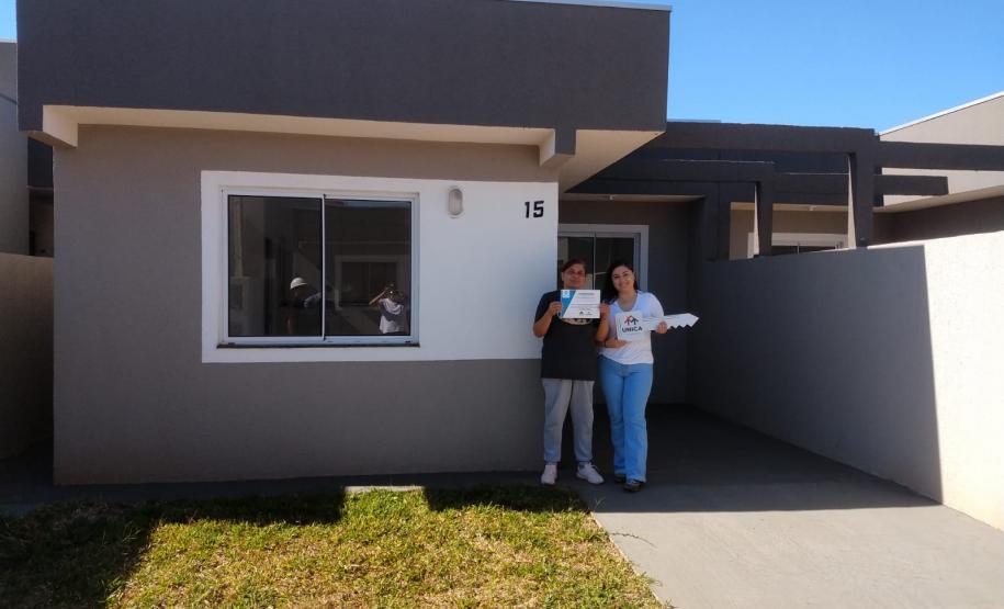 Com ajuda do Estado, 28 famílias de Ponta Grossa realizam o sonho da casa própria