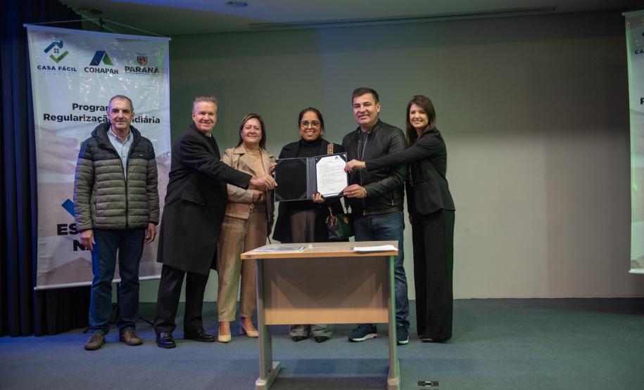 Estado apresenta programa Escritura na Mão para associações de municípios do Litoral e RMC