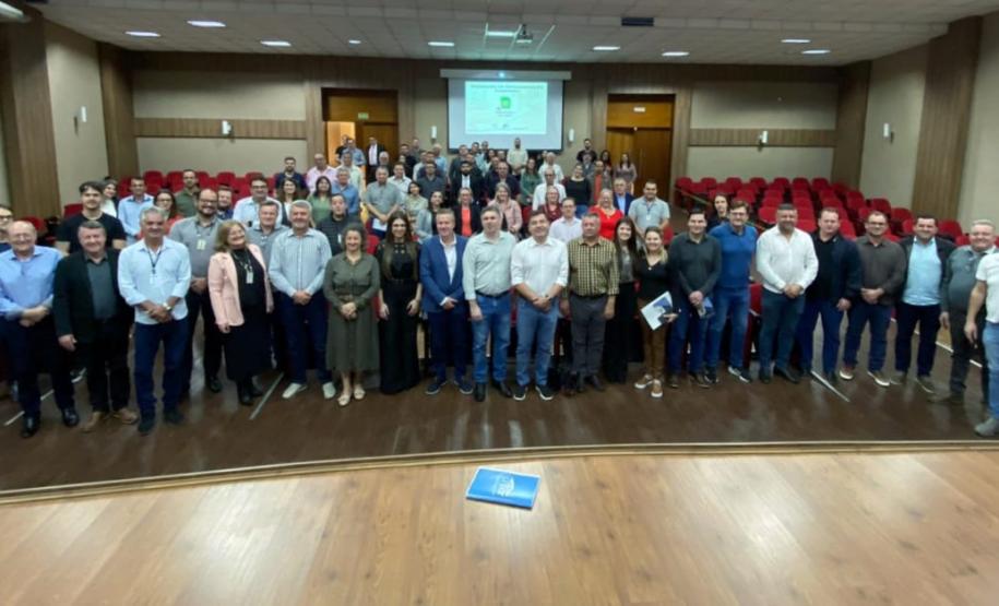 Estado finaliza reuniões sobre Programa Escritura na Mão e em breve inicia a capacitação das prefeituras