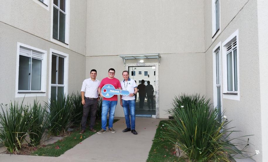 Com recursos do Estado, 80 famílias de Arapongas conquistam moradia própria