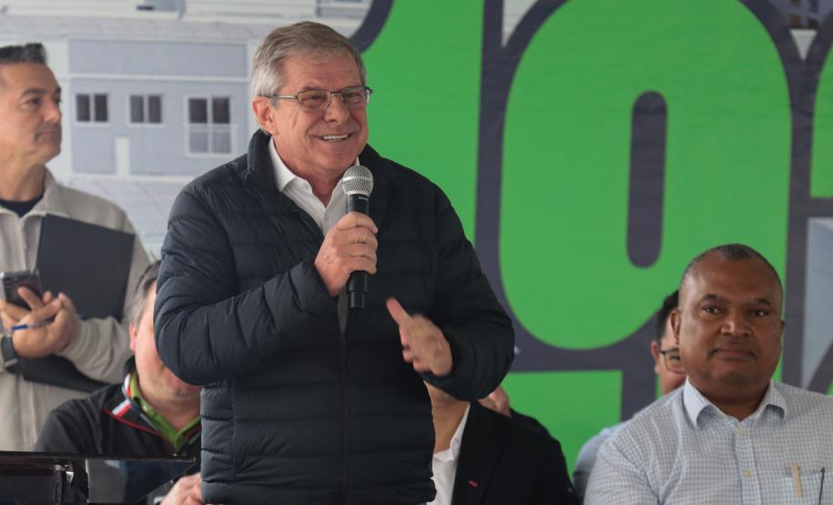 Casa Fácil Paraná: com apoio do Estado, famílias de Cascavel recebem chaves