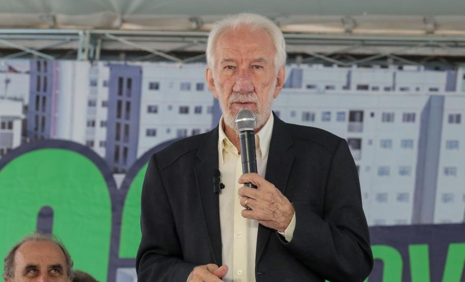 Casa Fácil Paraná: com apoio do Estado, famílias de Cascavel recebem chaves