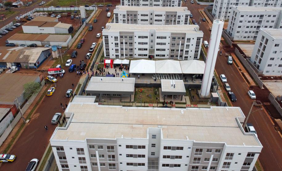 Casa Fácil Paraná: com apoio do Estado, famílias de Cascavel recebem chaves