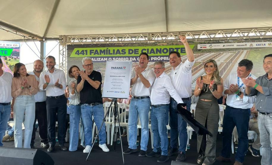 Governador inaugura bairro planejado e anuncia R$ 106 milhões da Sanepar em Cianorte