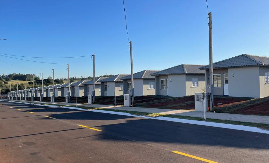 Governador inaugura bairro planejado e anuncia R$ 106 milhões da Sanepar em Cianorte