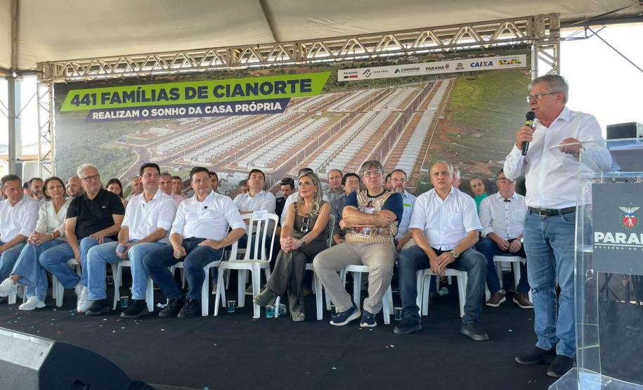 Governador inaugura bairro planejado e anuncia R$ 106 milhões da Sanepar em Cianorte