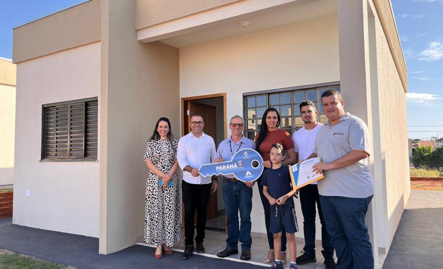 Graças ao Casa Fácil, 20 famílias de Diamante do Norte realizam o sonho da casa própria